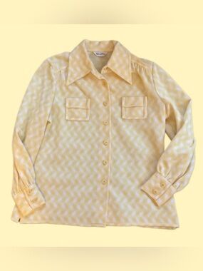 Groovy Vintage 60's/70's Yellow Button Down Shirt with Dagger Collar-Women's XL